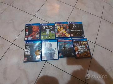 play station 4+ due controller+8 giochi