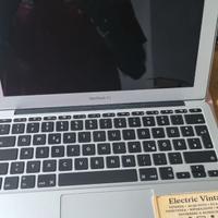 0962NN-Laptop Apple MacBook Air