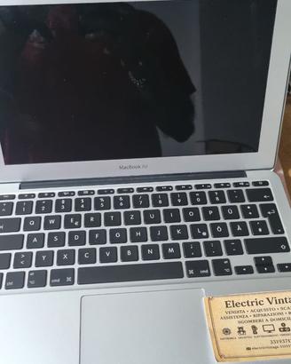 0962NN-Laptop Apple MacBook Air