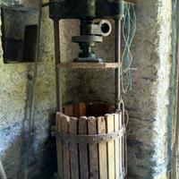 Torchio antico in ghisa primo 900