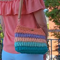 borsa all'uncinetto multicolor 