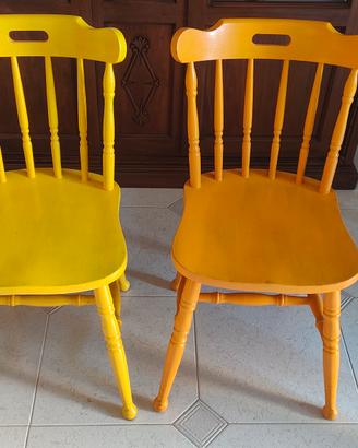 coppia di sedie in legno