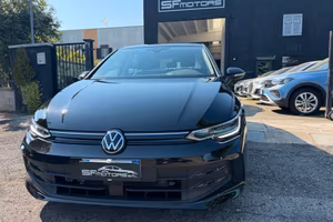 Volkswagen Golf 2.0 TDI 115 CV SCR Life 8,5 PREZZO