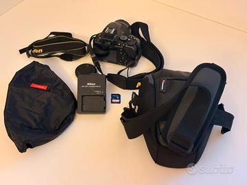 Nikon D3500 obbiettivo 18-55mm con accessori