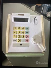 Cassa in legno giocattolo