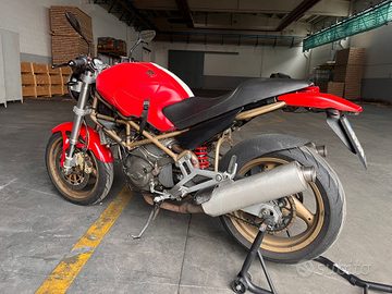 Ducati Monster 750