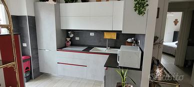 Cucina Stosa angolare completa – 270 x 85 cm