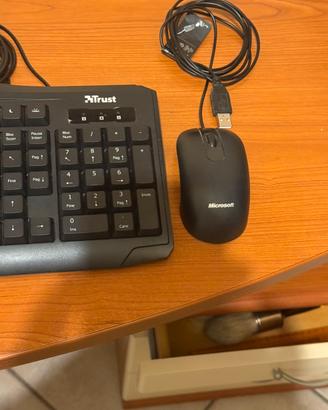 Tastiera pc  piu mouse