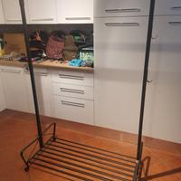 Appendiabiti  con scarpiera in ferro