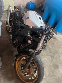 Ricambi yamaha r6 2003