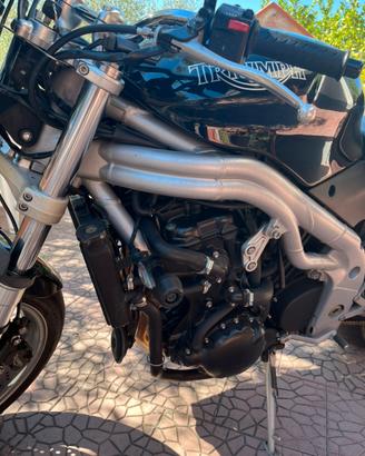 Triumph speed triple 955i