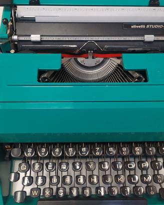 Macchina da scrivere Olivetti Studio 45 (1968)