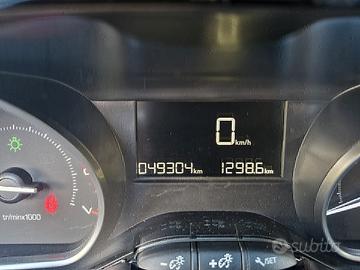 Peugeot 2008 1.2 49000KM ( Permuta)- 12/2019