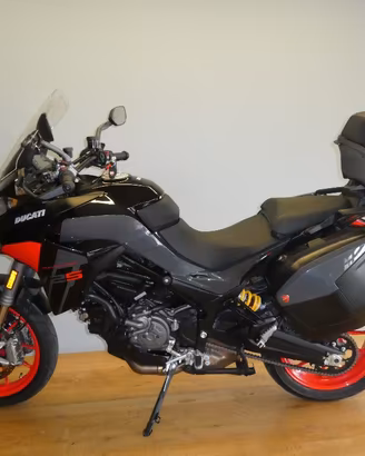 DUCATI Multistrada V2 S TRAVEL