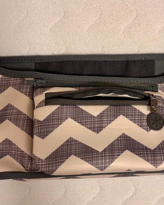Borsa organizer Skip Hop