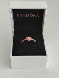 PANDORA 188421C04 Anello Cuore in Rilievo Rosa 54