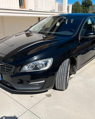 Volvo v60 d2