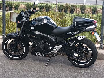 Yamaha fz6.   600