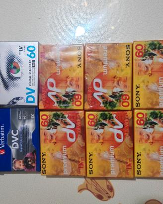 10 videocassette Mini DV nuove 