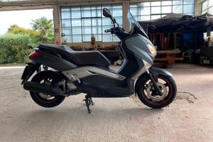 Yamaha X-Max 250 prezzo poco trattabile