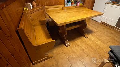 Panca e tavolo in legno massello