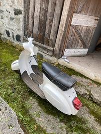 Vespa 50 r