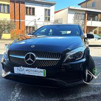 MERCEDES A 180 PREMIUM AMG