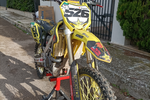 Suzuki rmz 250r