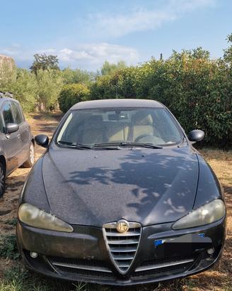 auto alfa romeo 147