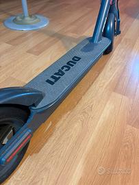 Monopattino elettrico ducati