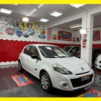 Renault Clio 1.2 16V 75cv Luxe - 2011