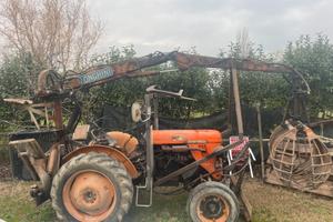 Trattore Same con braccio caricatore