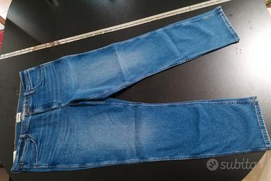 Jeans nuovi 