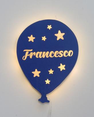 Lampada palloncino in legno – Nome personalizzato