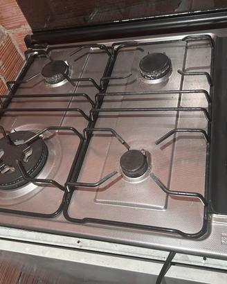 Piano cottura a gas Franke 4 fuochi con coperchio