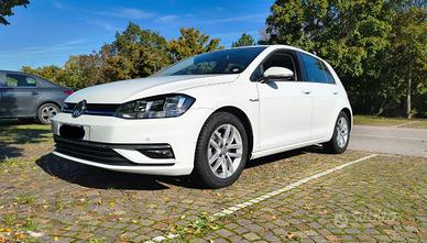 VOLKSWAGEN Golf 1.5 benzina 130cv