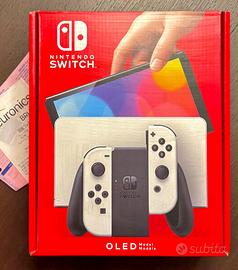 🎮 Nintendo Switch OLED – Completa di scatola