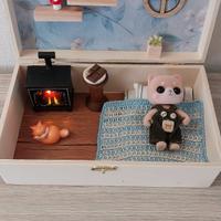 casetta in legno con orsetto 