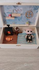 casetta in legno con orsetto 