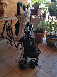 Passeggino Chicco leggero e richiudibile