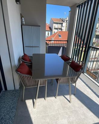 Tavolo per esterno con 4 sedie