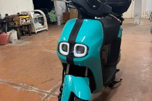Neo’s Yamaha elettrico dual battery 2024