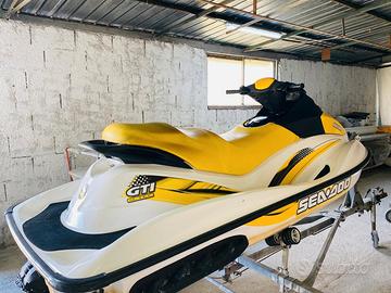 Moto d'acqua Sea Doo - GT 14 con carrello