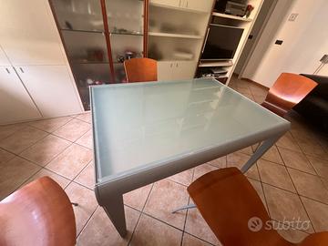 Tavolo vetro allungabile