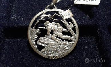 Medaglia Coloniale AOI Milizia MVSN A NOI REI