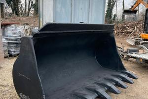 B20 Benna da scavo per palla gommata