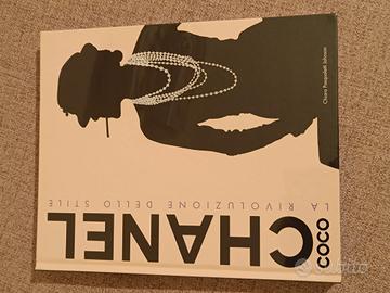 Libro "Coco Chanel. La rivoluzione dello stile