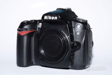 Fotocamera DSLR Nikon D90 15.561 Scatti