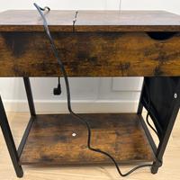 Tavolino con prese AC e 2 porte USB nuovo