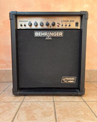 Amplificatore per basso Behringer Ultrabass BX300